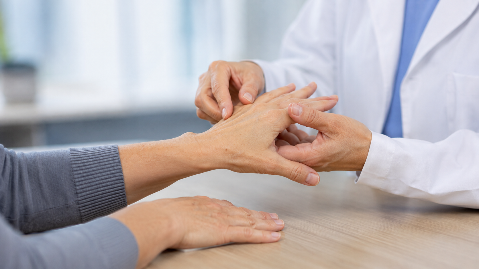 Primeros síntomas de la artritis reumatoide: señales que conviene reconocer